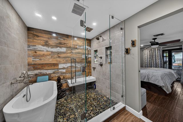 9696 NW 28th Place, Coral Springs, FL 33065