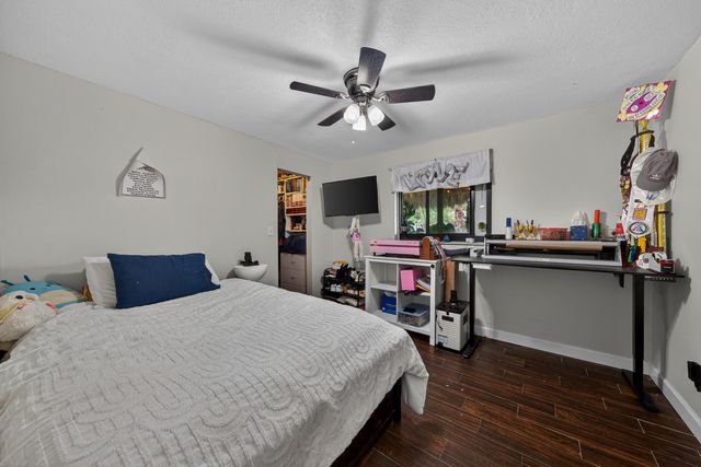 9696 NW 28th Place, Coral Springs, FL 33065