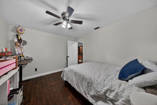 9696 NW 28th Place, Coral Springs, FL 33065