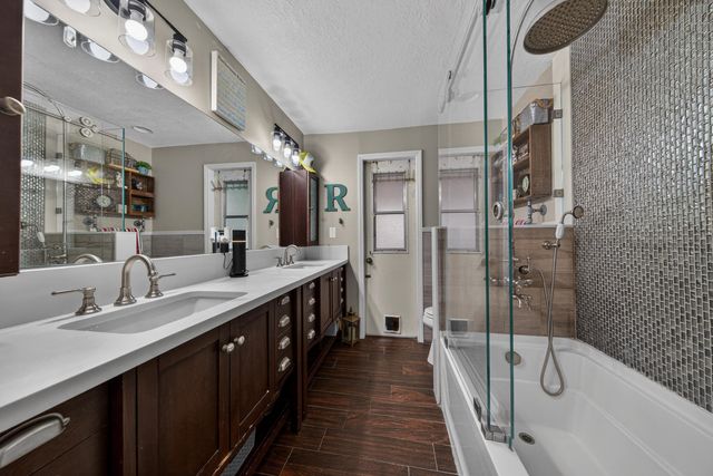 9696 NW 28th Place, Coral Springs, FL 33065