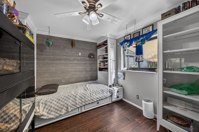 9696 NW 28th Place, Coral Springs, FL 33065