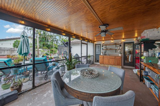 9696 NW 28th Place, Coral Springs, FL 33065