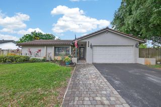 9696 NW 28th Place, Coral Springs, FL 33065