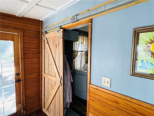 319 Arch Street, Leavenworth, KS 66048