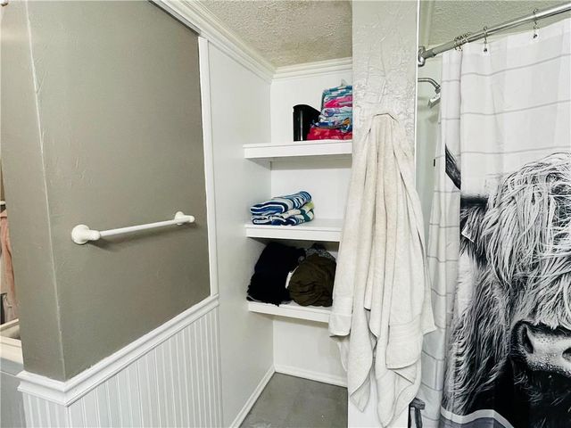 319 Arch Street, Leavenworth, KS 66048