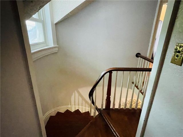 319 Arch Street, Leavenworth, KS 66048