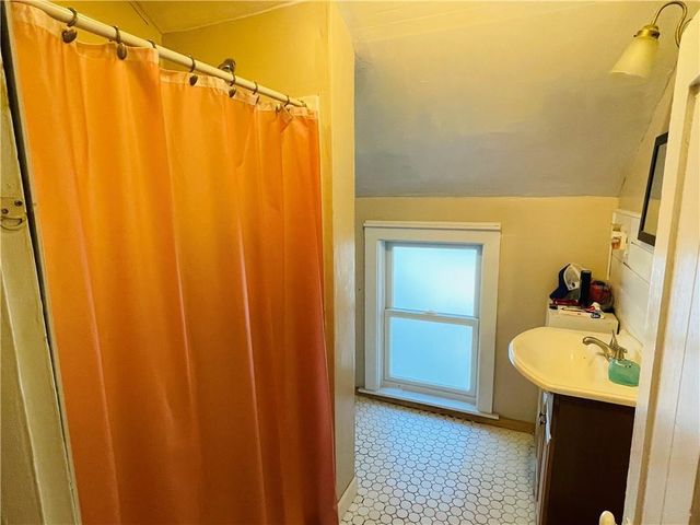 319 Arch Street, Leavenworth, KS 66048