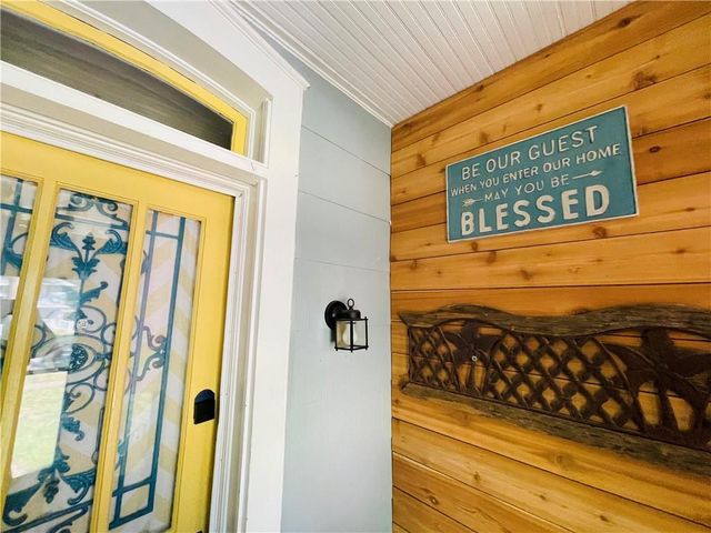 319 Arch Street, Leavenworth, KS 66048