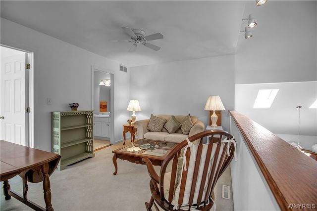 335 White Oak Lane, Grand Island, NY 14072