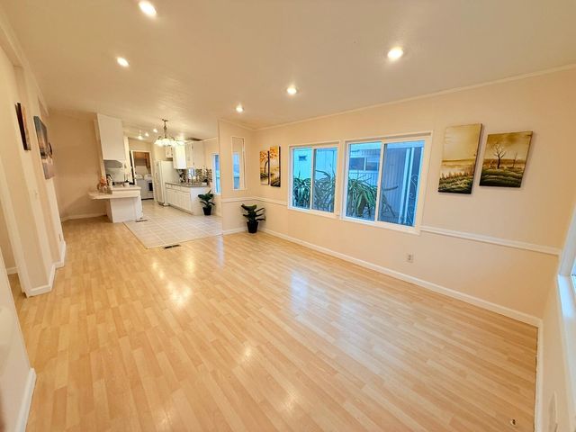 411 Lewis 335, San Jose, CA 95111