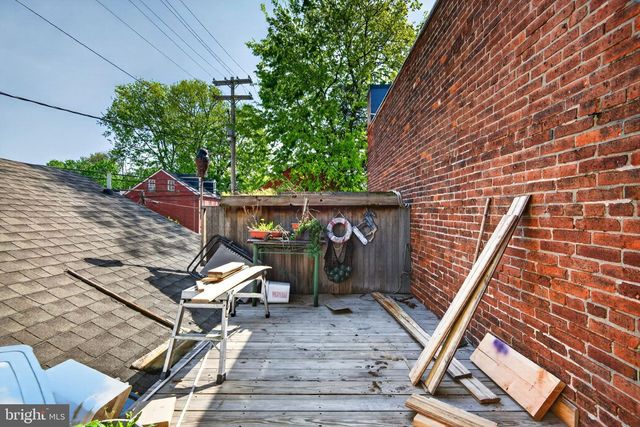 401 S QUEEN ST, Lancaster, PA 17603