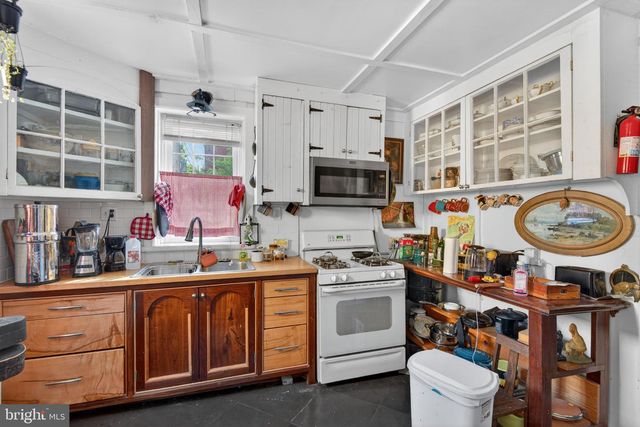 401 S QUEEN ST, Lancaster, PA 17603