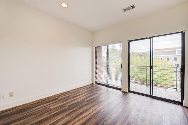 1501 California Street C, Houston, TX 77006