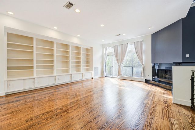 1501 California Street C, Houston, TX 77006