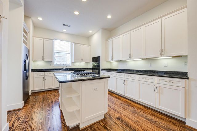 1501 California Street C, Houston, TX 77006