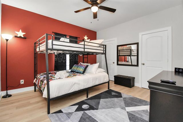 5718 Beall Street C, Houston, TX 77091