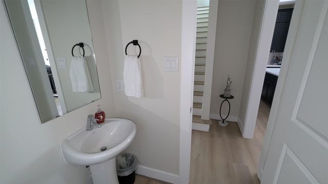 5718 Beall Street C, Houston, TX 77091