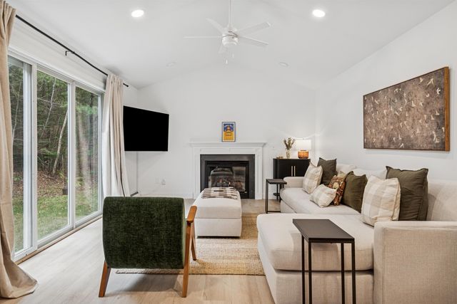 358 Cowdrey Path, Woodstock, VT 05071