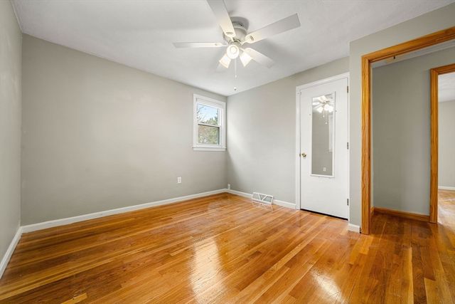 15 Governor Peabody Rd, Billerica, MA 01821