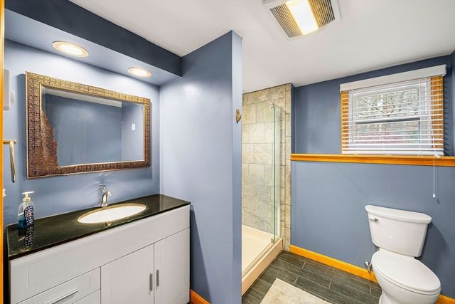 15 Governor Peabody Rd, Billerica, MA 01821