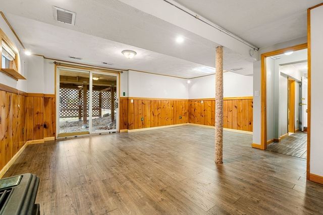 15 Governor Peabody Rd, Billerica, MA 01821