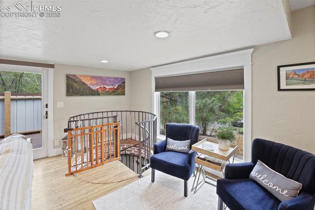 410 Laurel Street, Colorado Springs, CO 80904