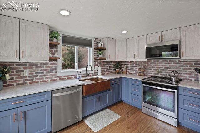 410 Laurel Street, Colorado Springs, CO 80904