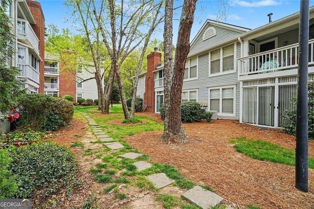 1325 Keys Lake Drive NE, Brookhaven, GA 30319
