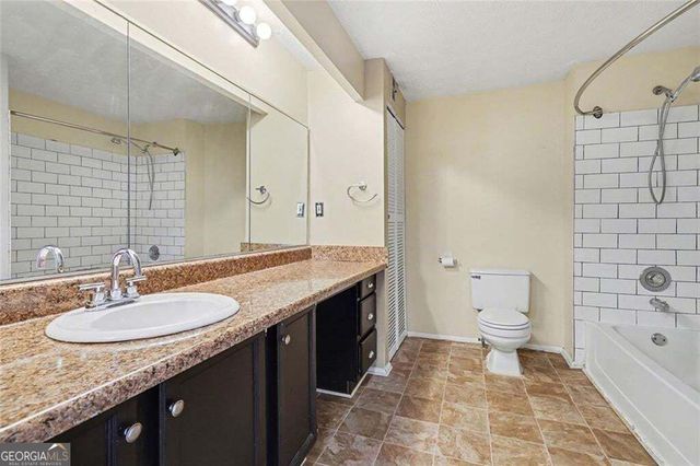 1325 Keys Lake Drive NE, Brookhaven, GA 30319