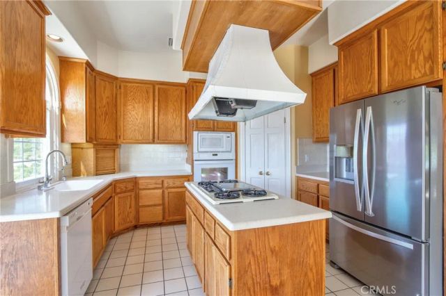 46856 El Prado, Temecula, CA 92590