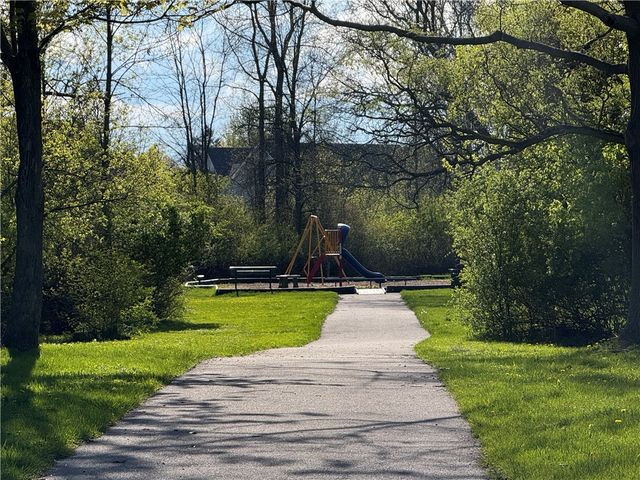 152 Iroquois Street, Webster, NY 14580