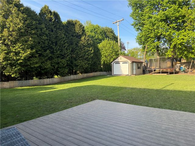 152 Iroquois Street, Webster, NY 14580
