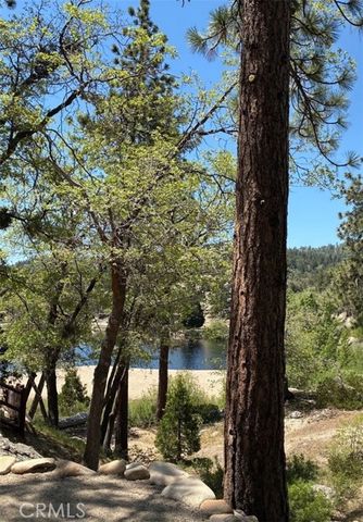 33303 Lake View Drive, Los Angeles, CA 92382