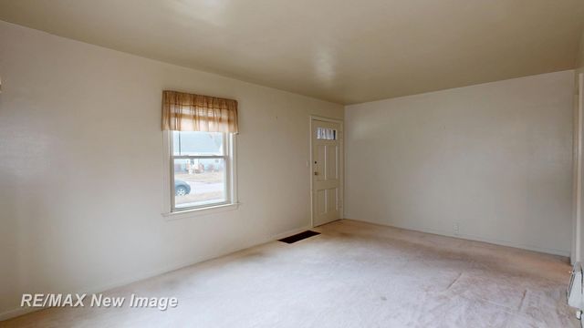 2430 Whittier Street, Saginaw, MI 48601