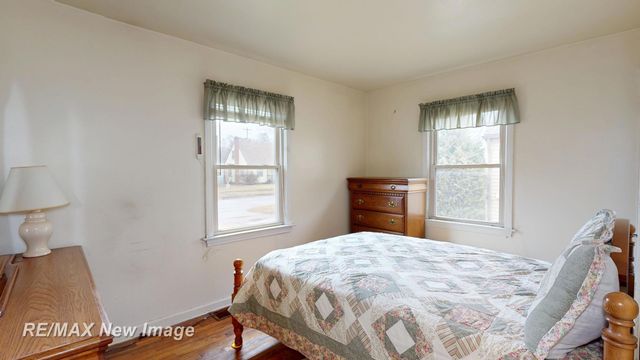 2430 Whittier Street, Saginaw, MI 48601