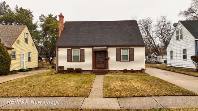 2430 Whittier Street, Saginaw, MI 48601