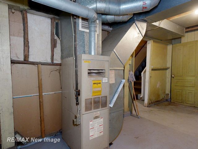 2430 Whittier Street, Saginaw, MI 48601