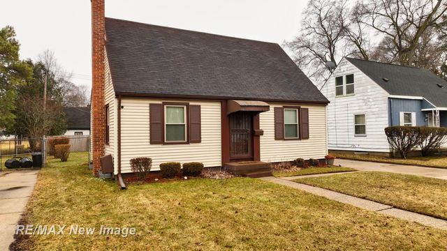 2430 Whittier Street, Saginaw, MI 48601