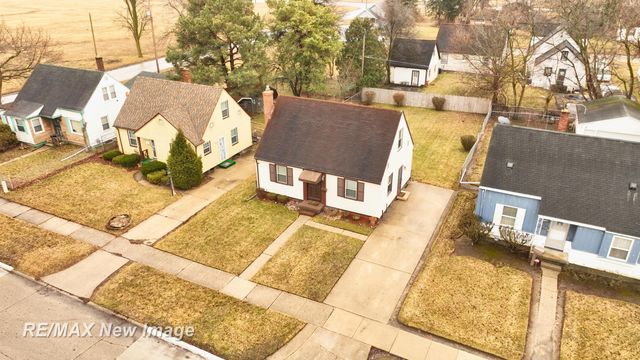 2430 Whittier Street, Saginaw, MI 48601