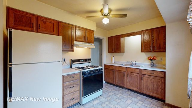 2430 Whittier Street, Saginaw, MI 48601