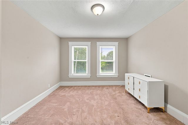 2260 E 85th Street, Cleveland, OH 44106