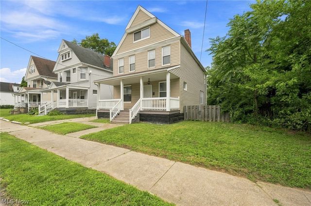 2260 E 85th Street, Cleveland, OH 44106