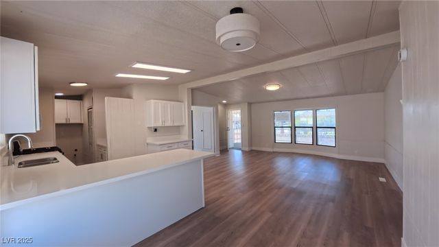 5512 Aldama Road, Las Vegas, NV 89122