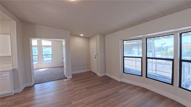 5512 Aldama Road, Las Vegas, NV 89122