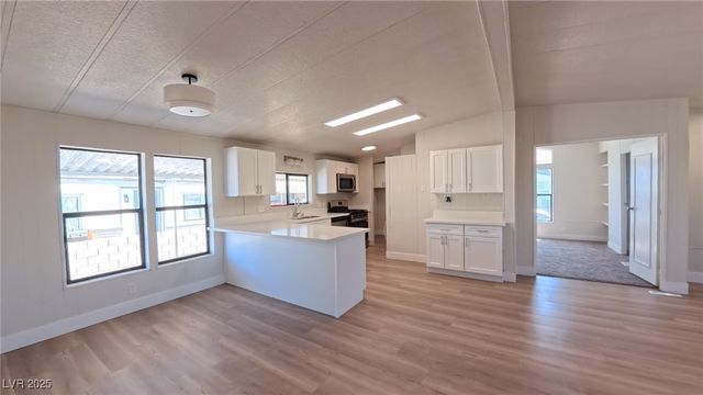 5512 Aldama Road, Las Vegas, NV 89122