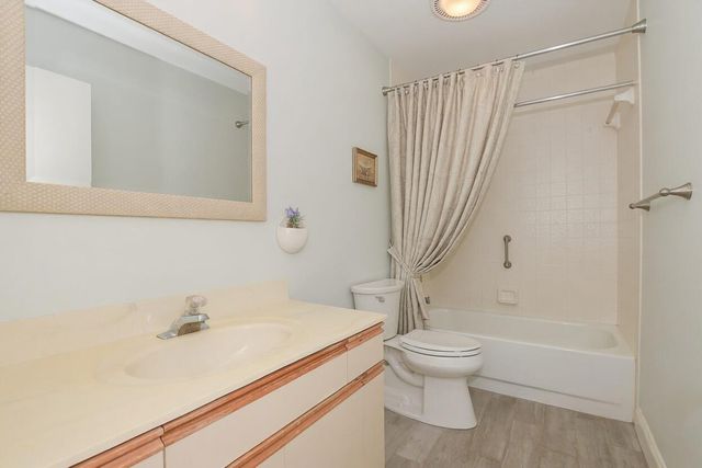 2640 SE Tropical East Circle, Port St. Lucie, FL 34952
