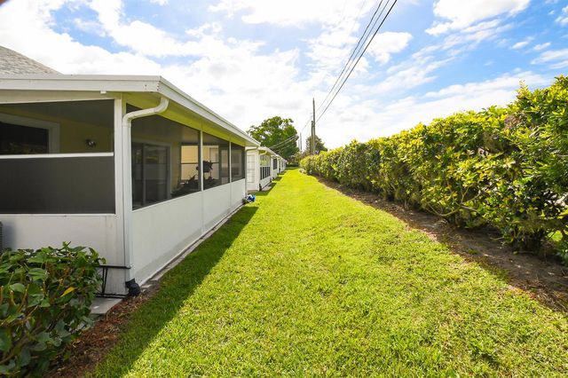 2640 SE Tropical East Circle, Port St. Lucie, FL 34952