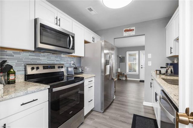 1013 Wickford CT, Chesapeake, VA 23320