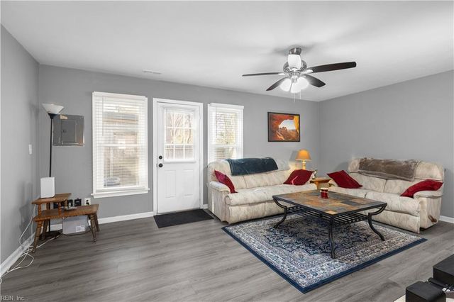 1013 Wickford CT, Chesapeake, VA 23320