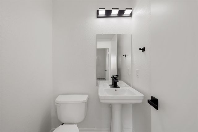 22743 W Waterlake Drive, Richmond, TX 77406